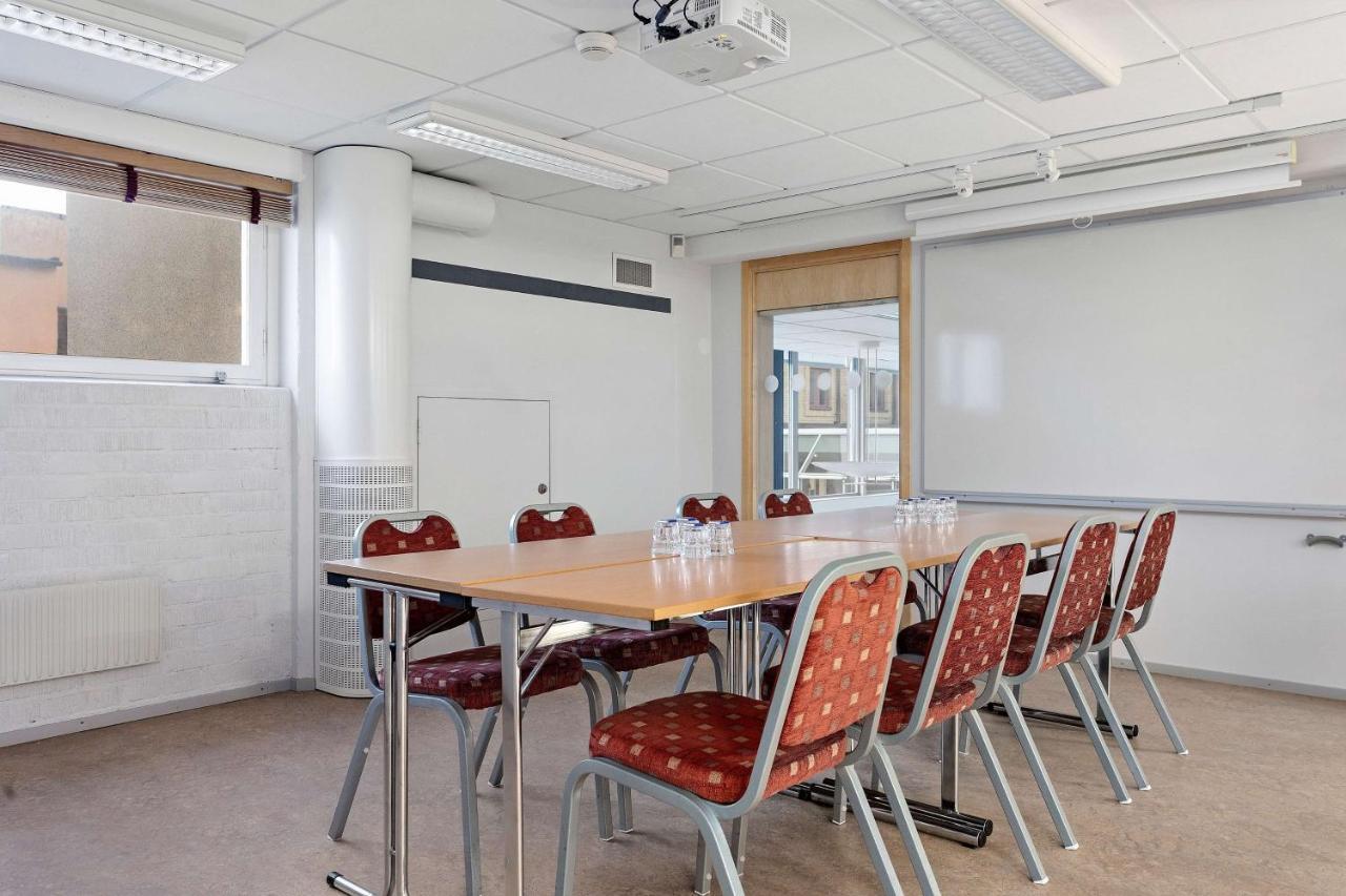 Best Western Radmannen Алвеста Экстерьер фото